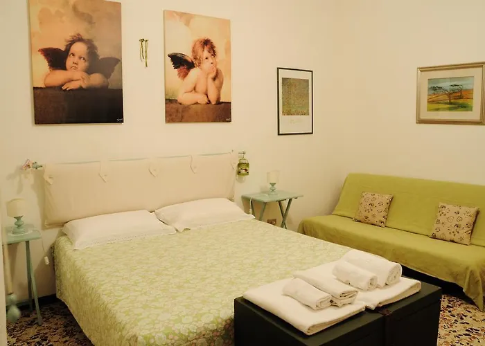 Casa Tarragona Bed & Breakfast